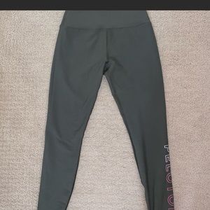 Dark green peloton leggings size XS